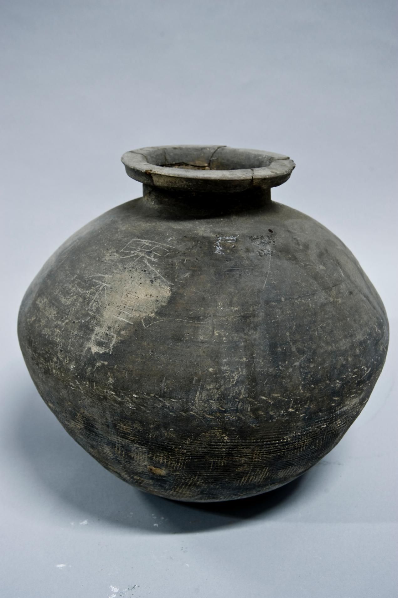 古代的陶罐长什么样子图片